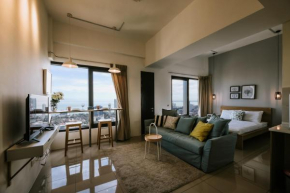 MUJI Studio 2 - Seaview at 218 Tropicana Near Komtar Food Heaven with Netflix & TV Box